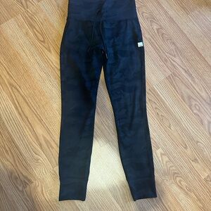 Vuori Daily Leggings Black Camouflage